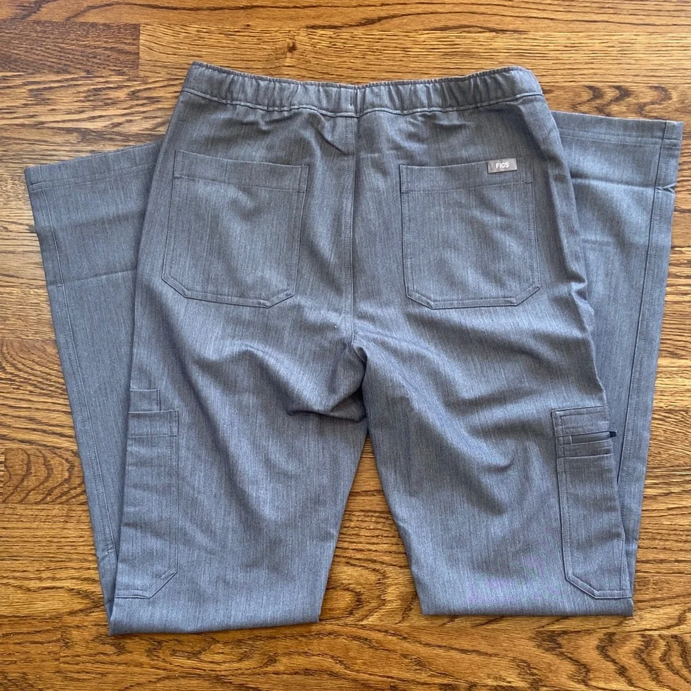 Figs Men’s Cairo‎ Cargo Scrubs - XSmall Tall NWT